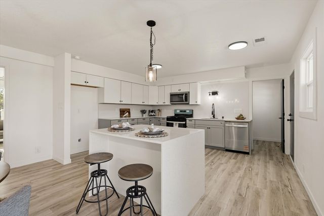 514 Villa Verde Drive SE, Rio Rancho, NM 87124