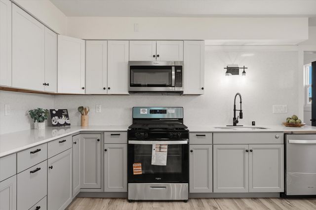 514 Villa Verde Drive SE, Rio Rancho, NM 87124