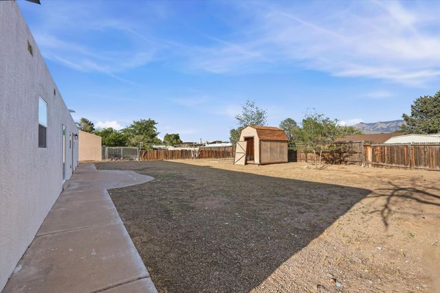 514 Villa Verde Drive SE, Rio Rancho, NM 87124