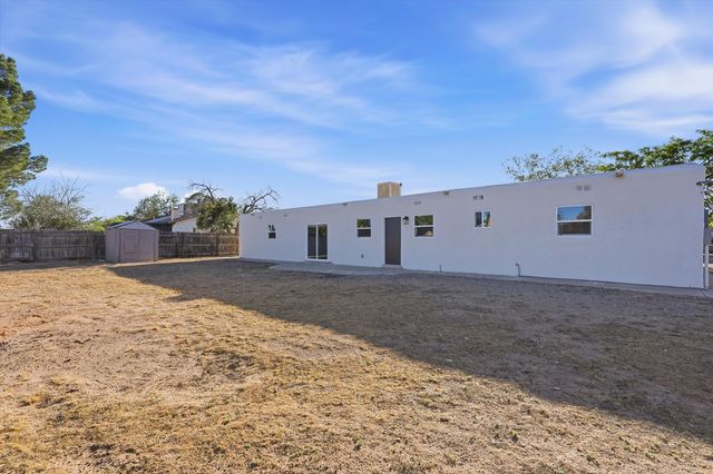 514 Villa Verde Drive SE, Rio Rancho, NM 87124