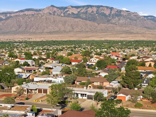 514 Villa Verde Drive SE, Rio Rancho, NM 87124