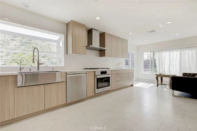 9726 Appaloosa, Shadow Hills, CA 91040