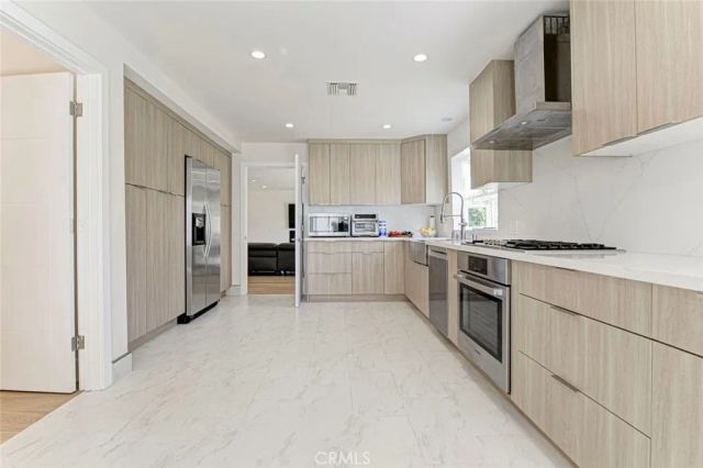 9726 Appaloosa, Shadow Hills, CA 91040