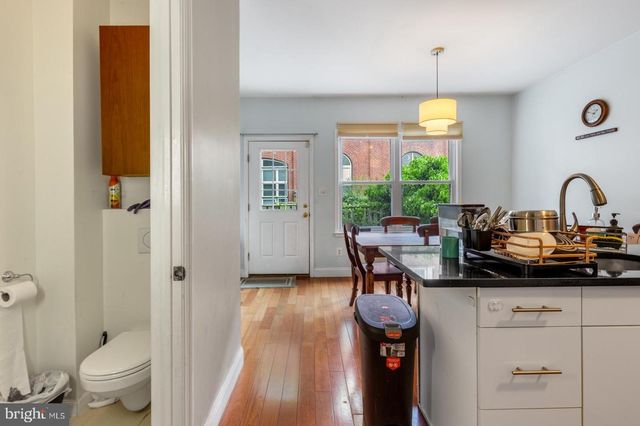 2813 OGDEN ST, Philadelphia, PA 19130