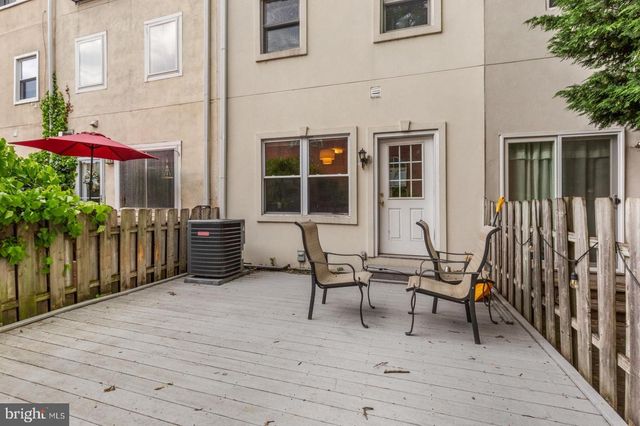 2813 OGDEN ST, Philadelphia, PA 19130