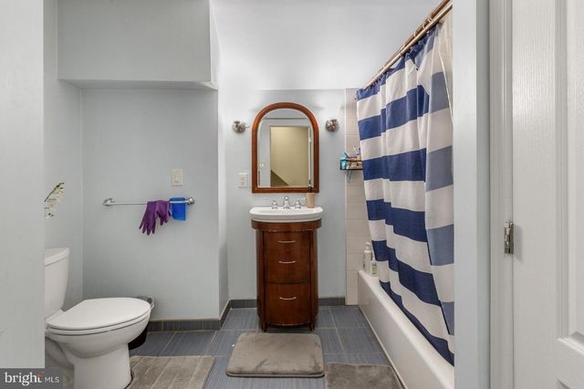 2813 OGDEN ST, Philadelphia, PA 19130