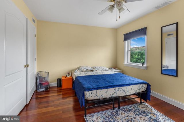 2813 OGDEN ST, Philadelphia, PA 19130