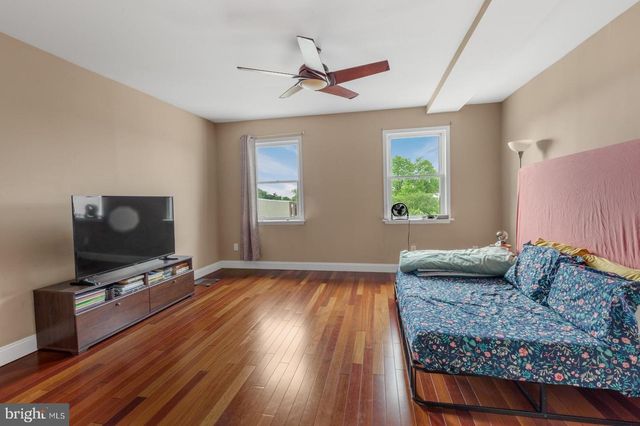 2813 OGDEN ST, Philadelphia, PA 19130