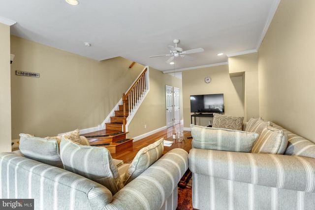 2813 OGDEN ST, Philadelphia, PA 19130