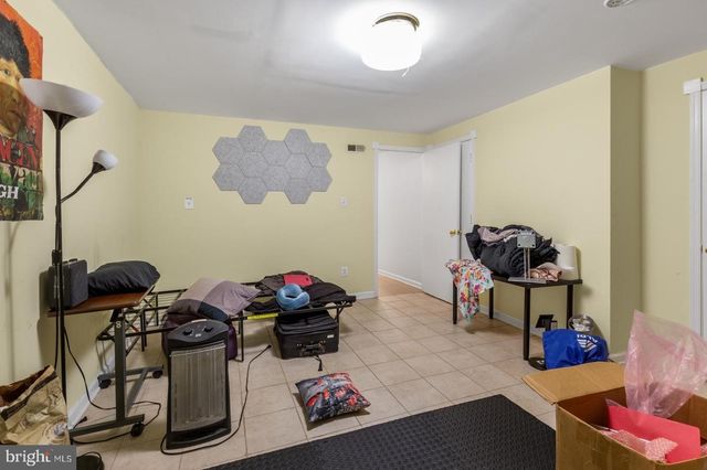 2813 OGDEN ST, Philadelphia, PA 19130