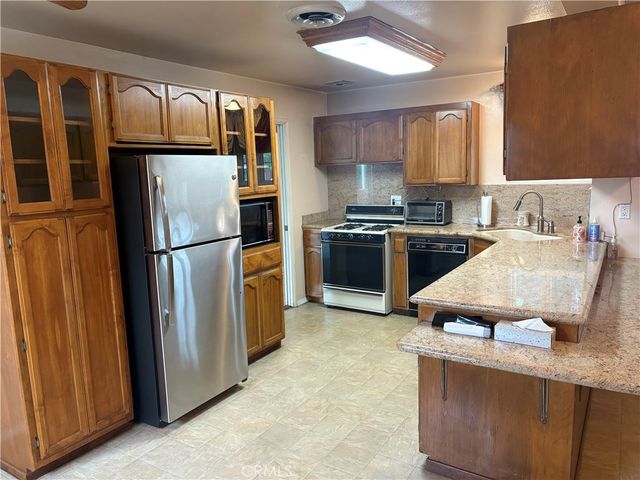 8960 Delano, Riverside, CA 92503