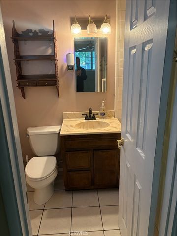 8960 Delano, Riverside, CA 92503