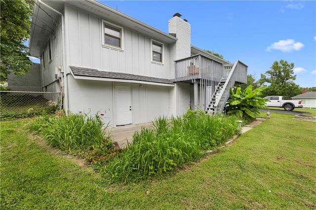 7611 Harry S Truman Drive, Grandview, MO 64030