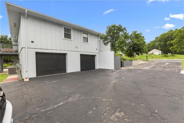 7611 Harry S Truman Drive, Grandview, MO 64030