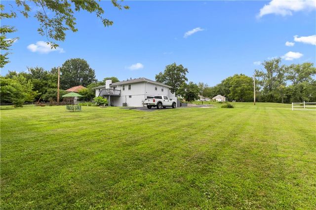 7611 Harry S Truman Drive, Grandview, MO 64030