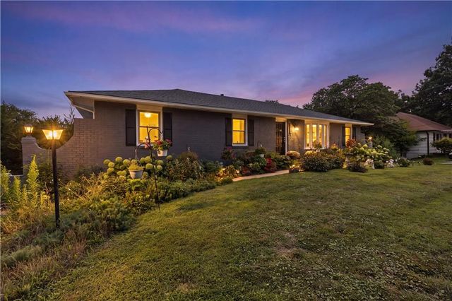 7611 Harry S Truman Drive, Grandview, MO 64030