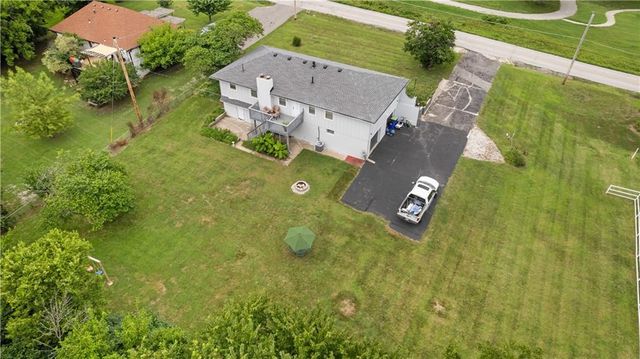 7611 Harry S Truman Drive, Grandview, MO 64030