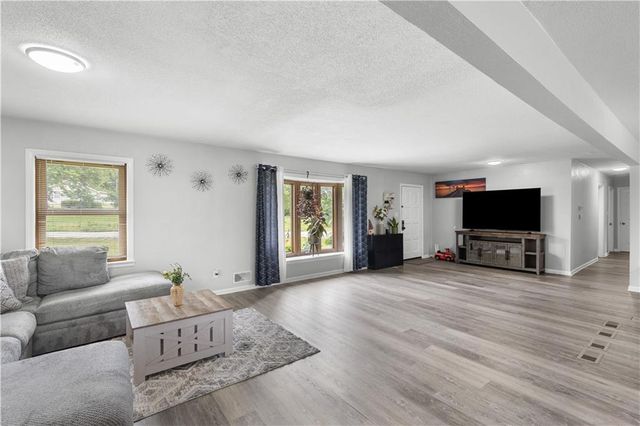 7611 Harry S Truman Drive, Grandview, MO 64030