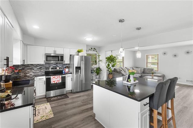 7611 Harry S Truman Drive, Grandview, MO 64030