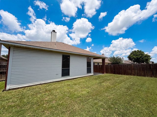 1205 Kachina Lane, Fort Worth, TX 76052