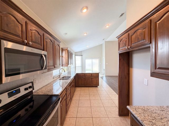 1205 Kachina Lane, Fort Worth, TX 76052
