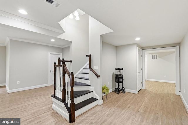 23817 WEATHERVANE PL, Ashburn, VA 20148