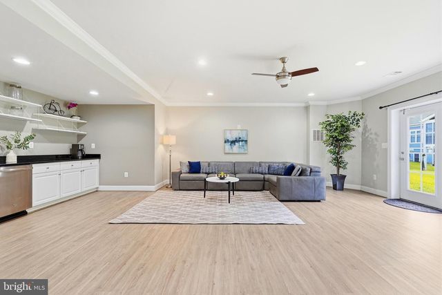 23817 WEATHERVANE PL, Ashburn, VA 20148