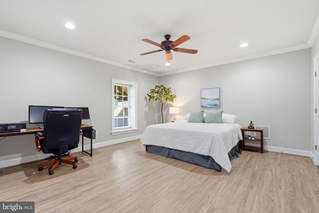 23817 WEATHERVANE PL, Ashburn, VA 20148