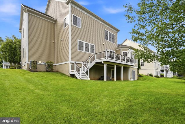23817 WEATHERVANE PL, Ashburn, VA 20148