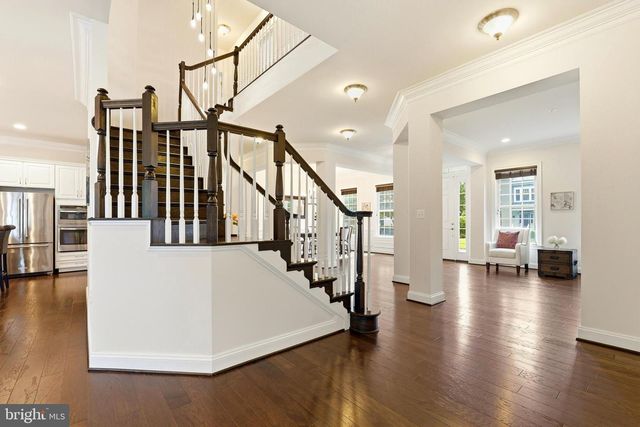 23817 WEATHERVANE PL, Ashburn, VA 20148
