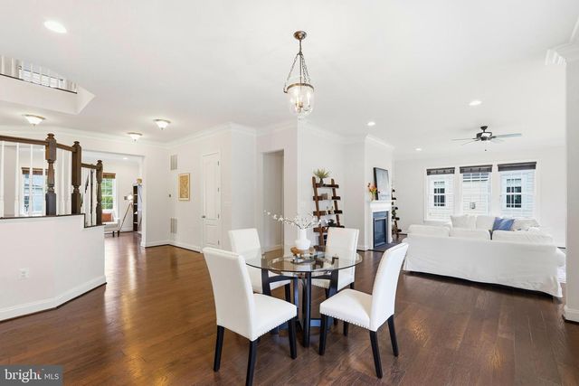 23817 WEATHERVANE PL, Ashburn, VA 20148
