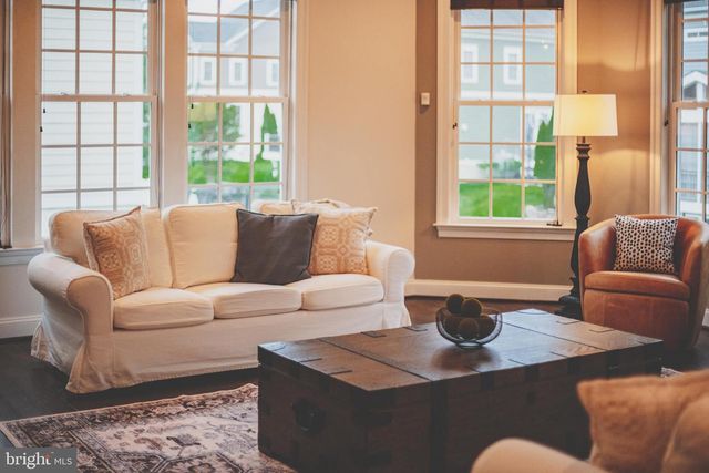 23817 WEATHERVANE PL, Ashburn, VA 20148