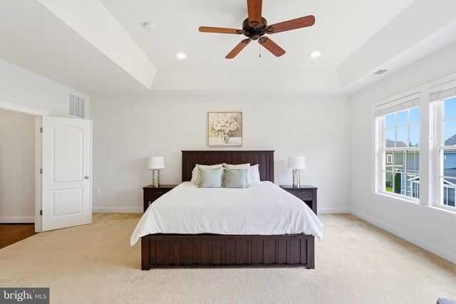 23817 WEATHERVANE PL, Ashburn, VA 20148