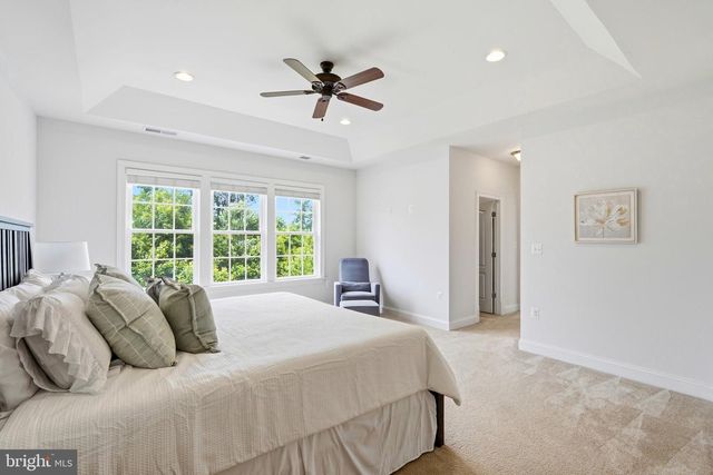 23817 WEATHERVANE PL, Ashburn, VA 20148