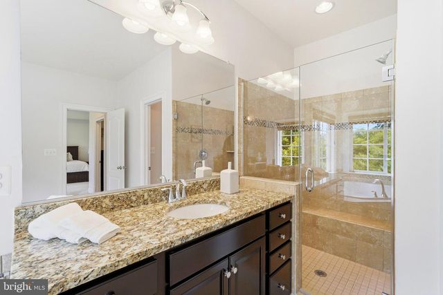 23817 WEATHERVANE PL, Ashburn, VA 20148