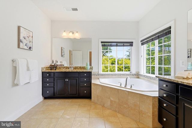23817 WEATHERVANE PL, Ashburn, VA 20148