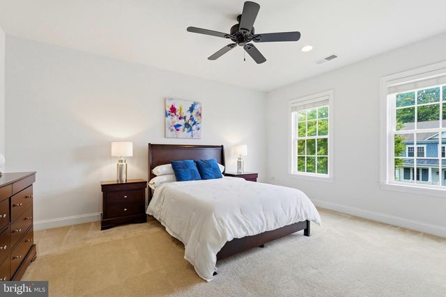 23817 WEATHERVANE PL, Ashburn, VA 20148