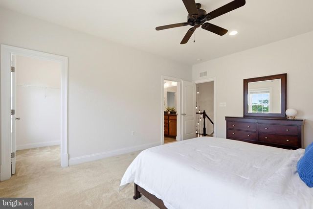 23817 WEATHERVANE PL, Ashburn, VA 20148