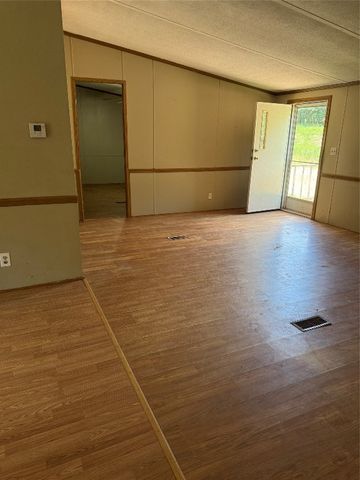 17585 E Cedar Lane Road, Norman, OK 73026
