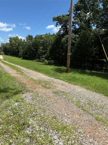 17585 E Cedar Lane Road, Norman, OK 73026