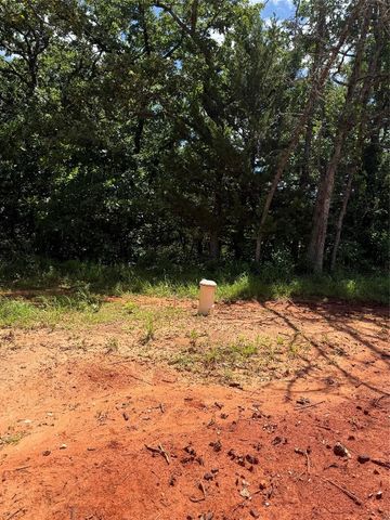 17585 E Cedar Lane Road, Norman, OK 73026
