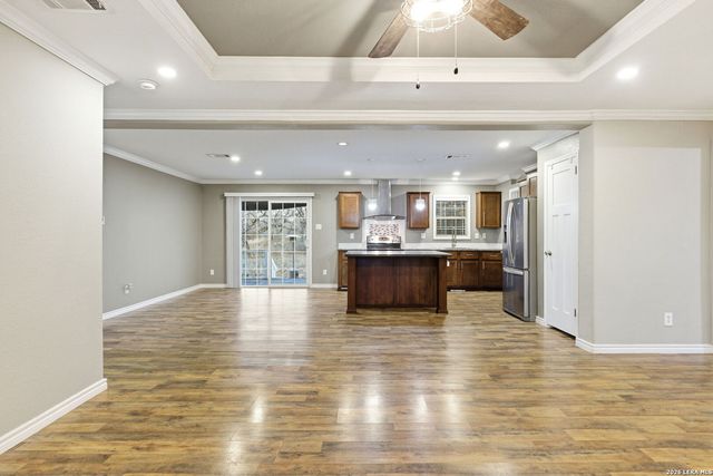 2383 Tomblin, Bigfoot, TX 78005