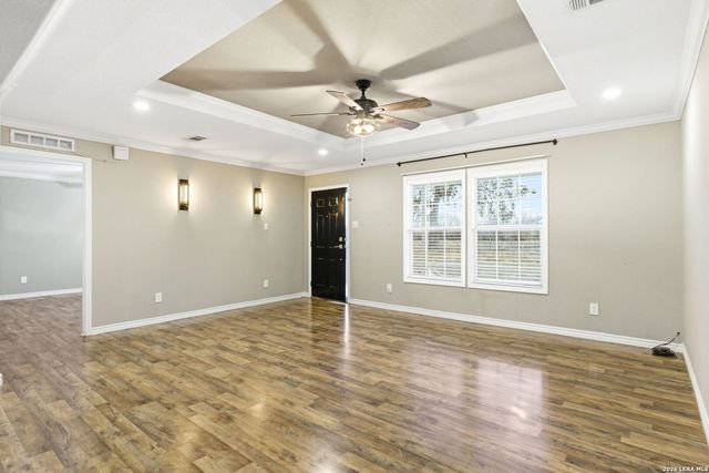 2383 Tomblin, Bigfoot, TX 78005