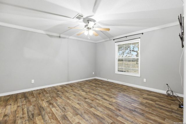 2383 Tomblin, Bigfoot, TX 78005