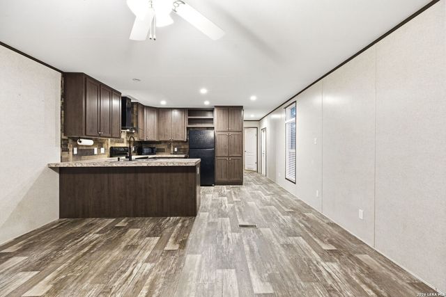 2383 Tomblin, Bigfoot, TX 78005