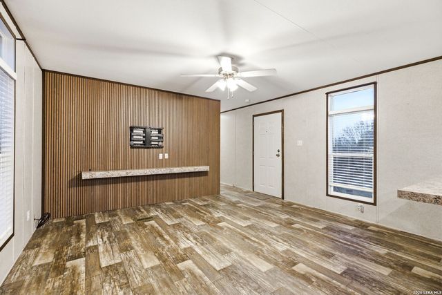 2383 Tomblin, Bigfoot, TX 78005