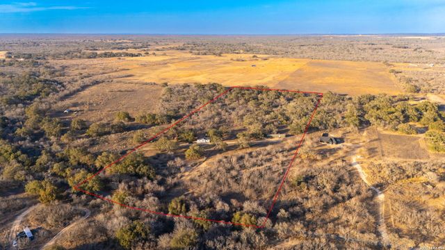 2383 Tomblin, Bigfoot, TX 78005