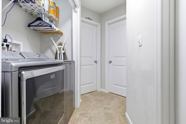 521 CHARLES AVE, Hanover, PA 17331