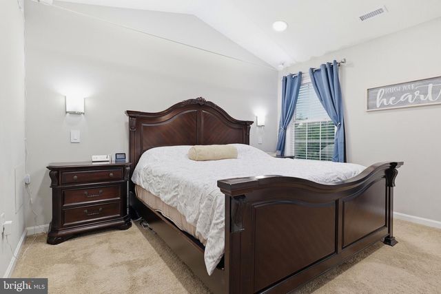 521 CHARLES AVE, Hanover, PA 17331