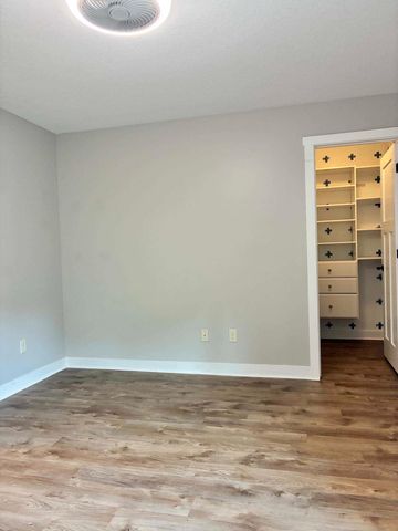 1892 Shannon Oaks Boulevard NE, Rochester, MN 55906